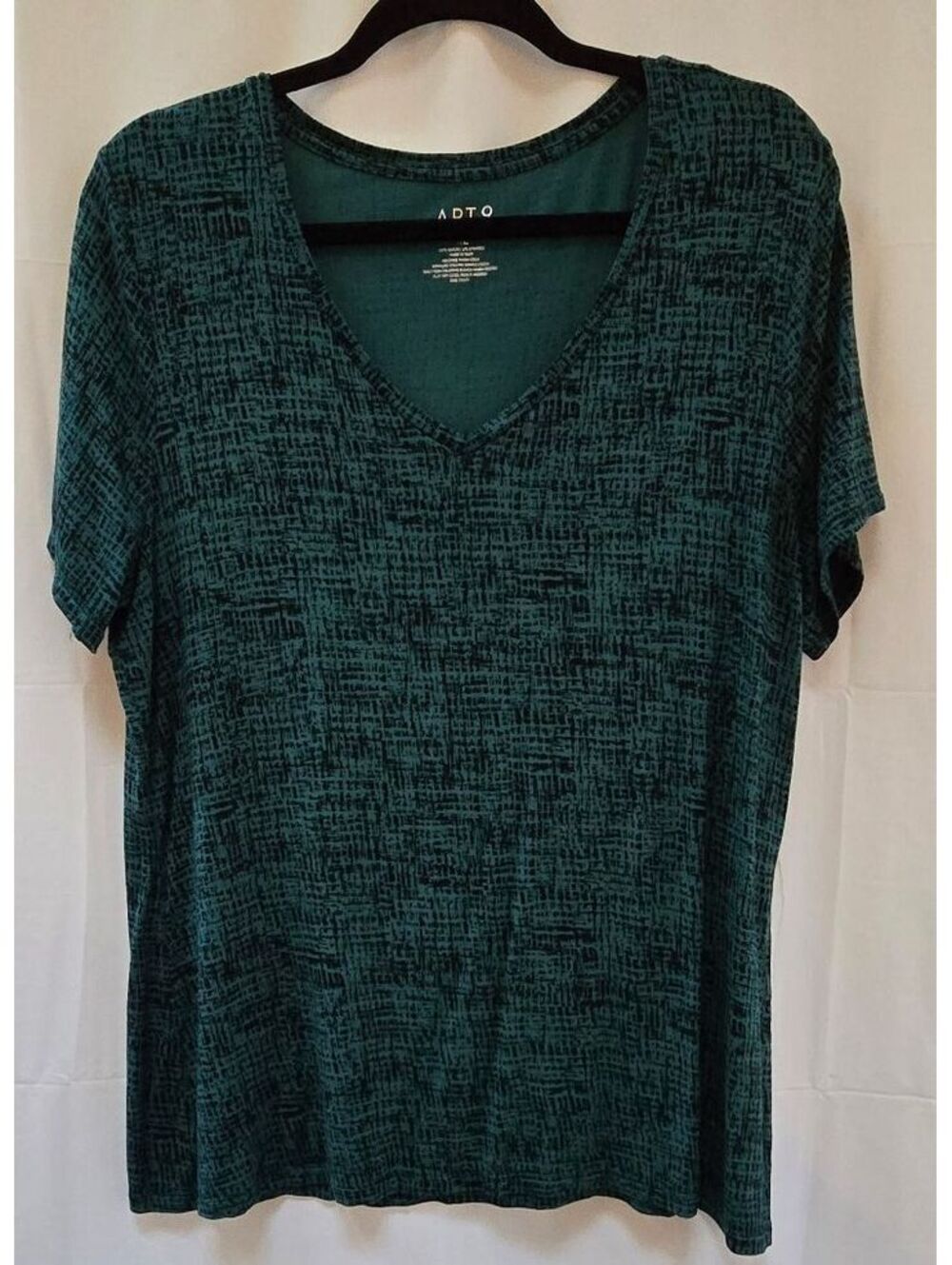 Apt. 9 Essentials Green Black Abstract Print V-Neck Short Sleeve Top XL